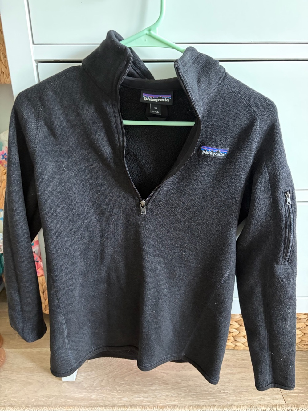 Patagonia Black Half-Zip Fleece Pullover